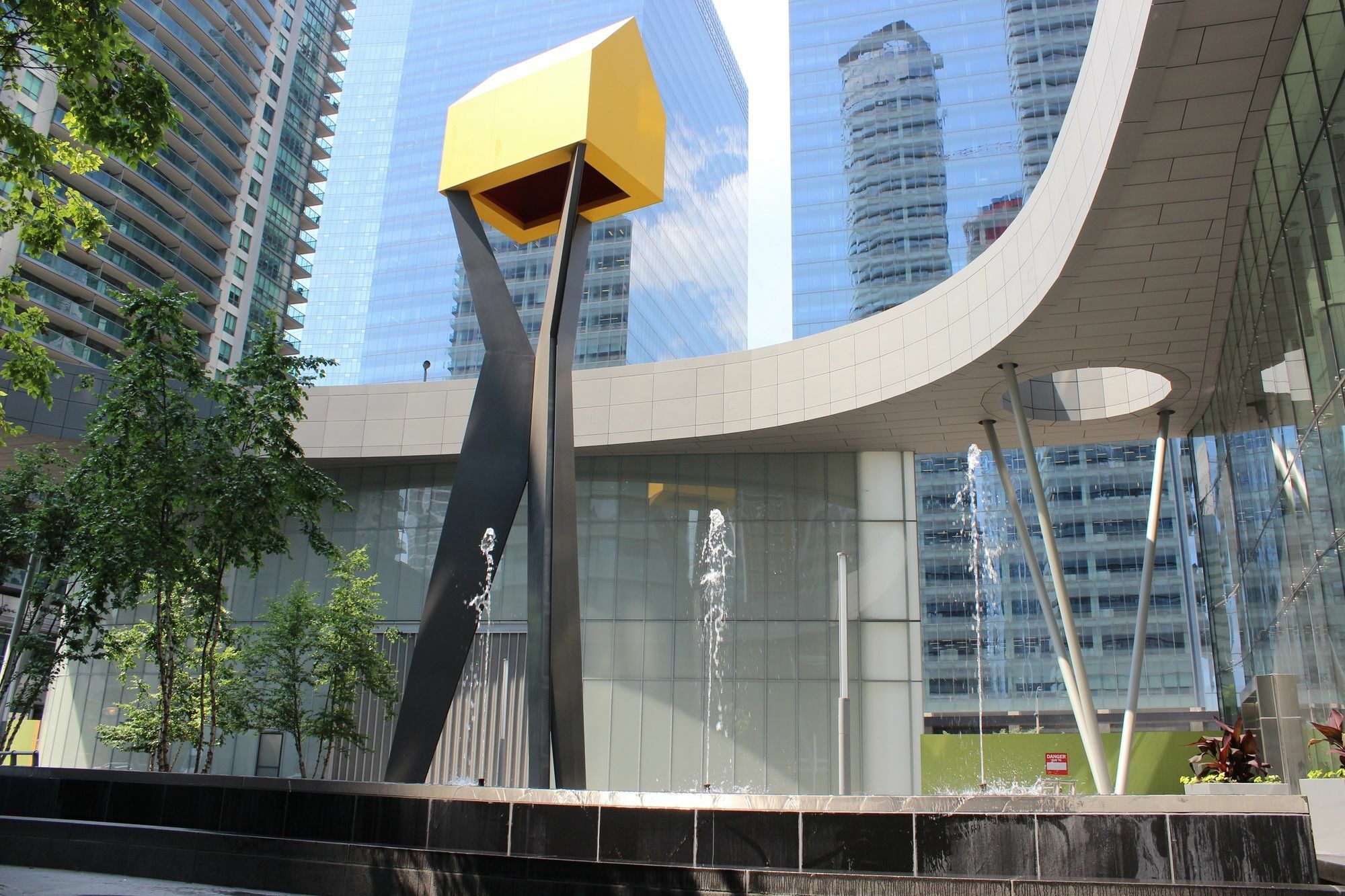 The Corporate Suites - Ice Condos Toronto Exterior photo