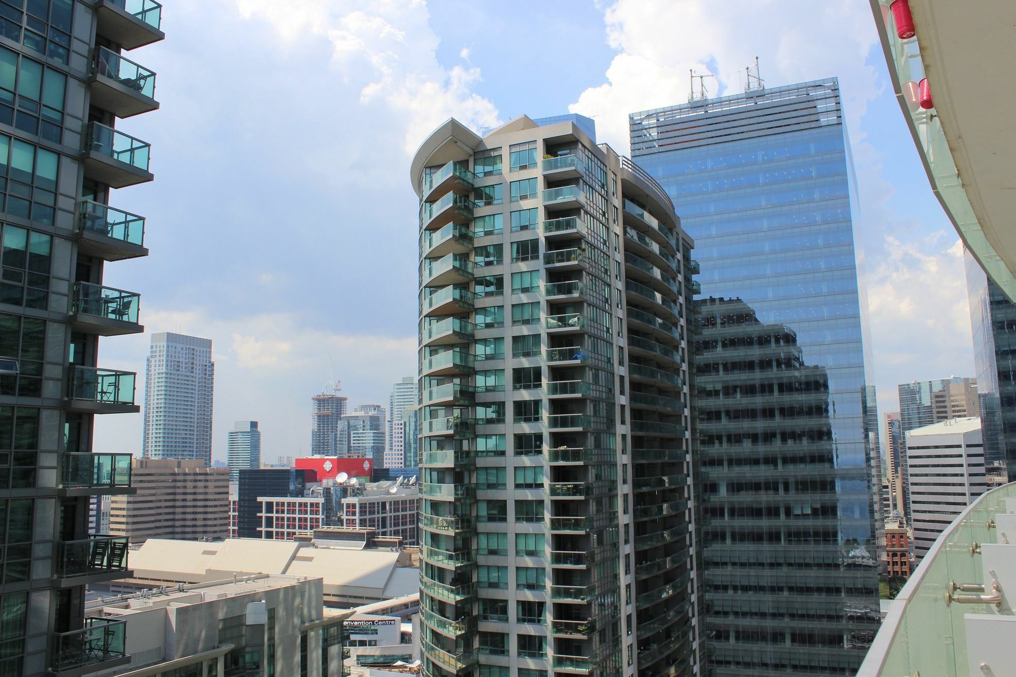 The Corporate Suites - Ice Condos Toronto Exterior photo