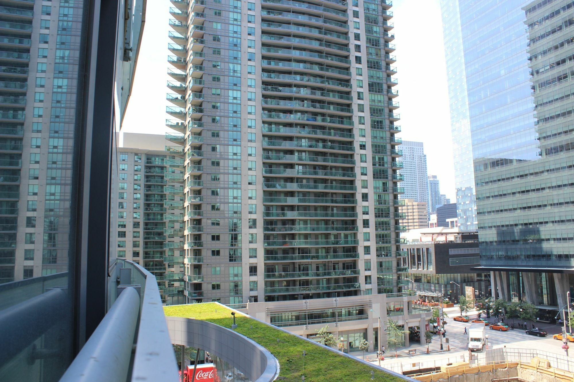 The Corporate Suites - Ice Condos Toronto Exterior photo